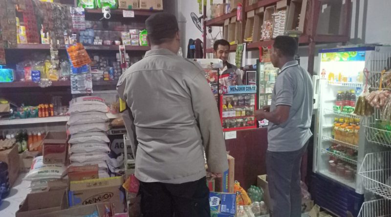 Patroli Malam Polsek Setia Bakti Rutin Digelar, Dua Personel Sasar Titik Rawan Kamtibmas