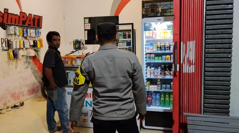 Personel Polsek Setia Bakti Intensifkan Patroli Harkamtibmas untuk Ciptakan Situasi Aman dan Kondusif