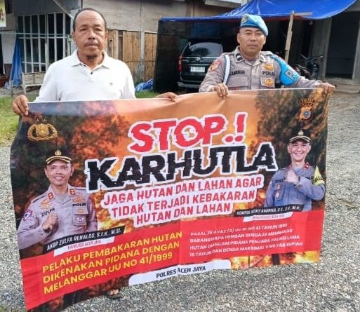 Personel Polsek Teunom Laksanakan Patroli dan Sosialisasi Pencegahan Karhutla kepada Pemilik Lahan